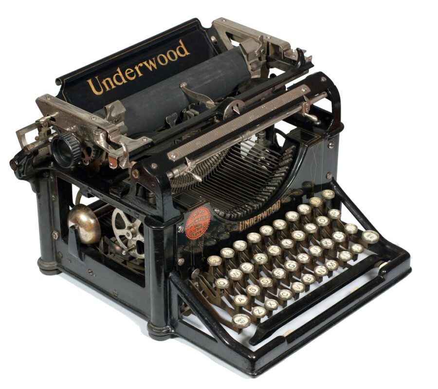 underwood 1 typewriter
